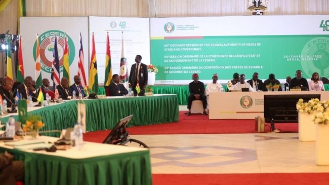 La CEDEAO veut discuter démocratie avec la junte nigérienne
