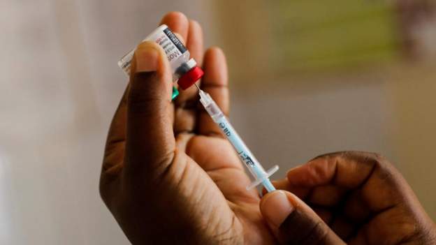 Le Cameroun déploie le premier vaccin contre le paludisme au monde